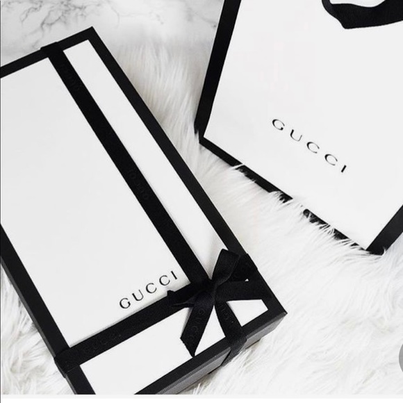 Authentic - GG Gucci marmont black leather bag. - Picture 9 of 13